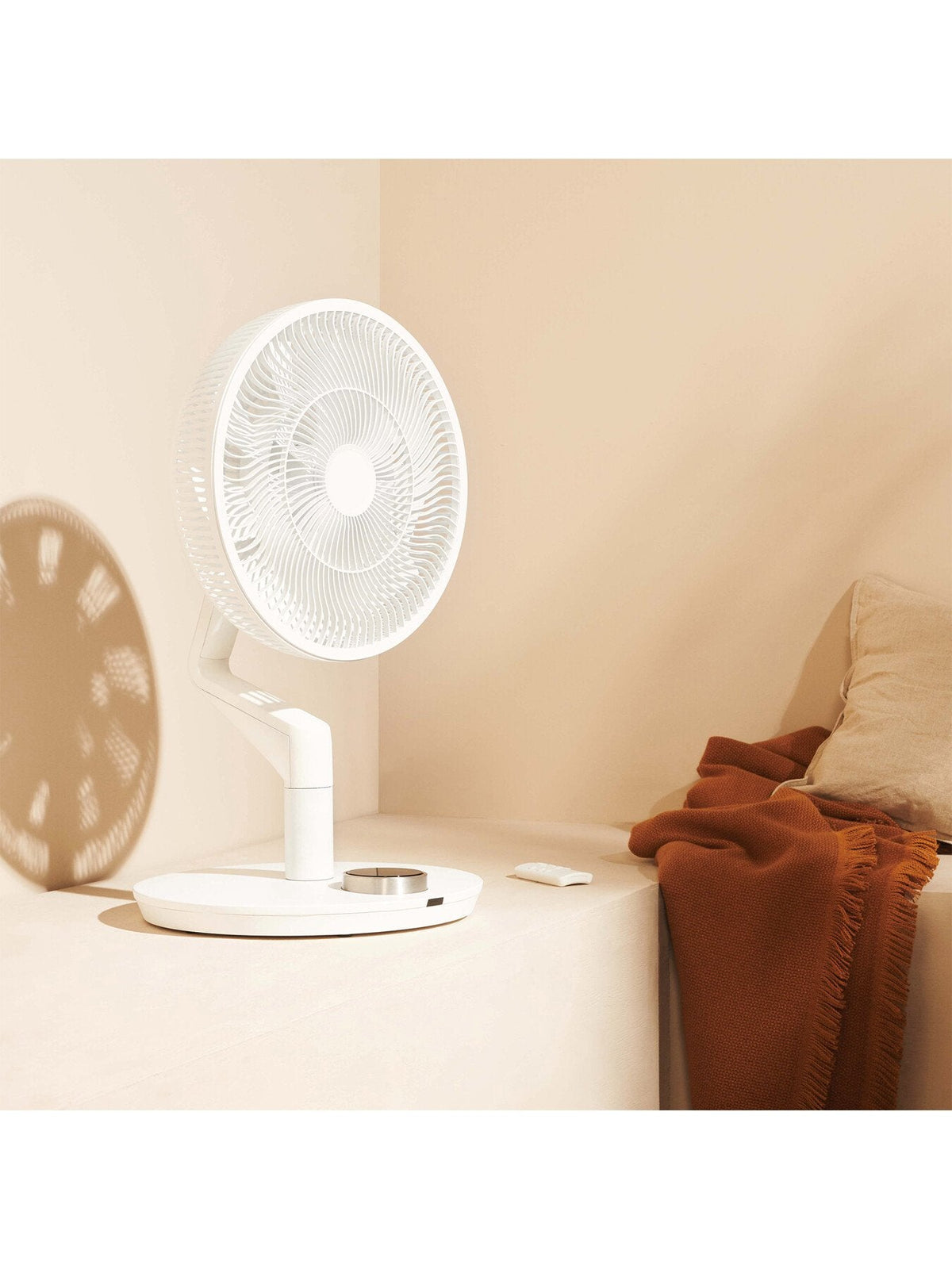 Whisper Flex Ultimate Wireless Fan White