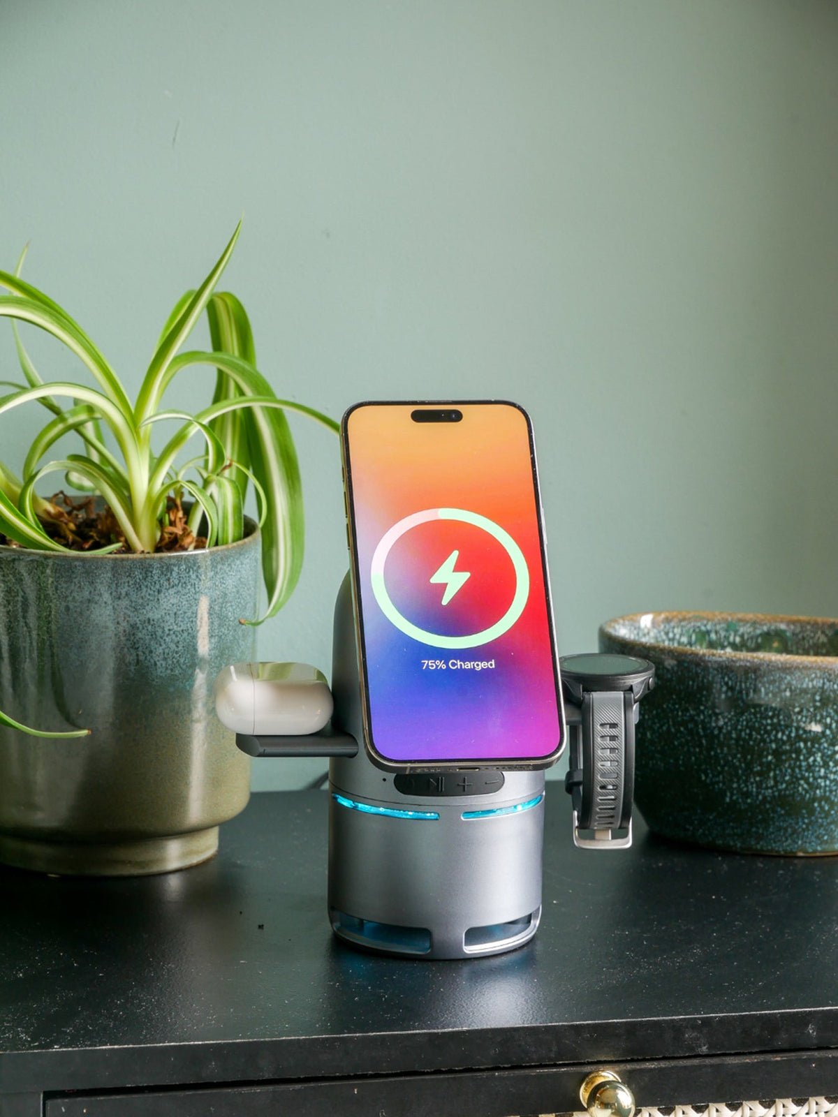 Twist & Play Wireless Charger and Speaker